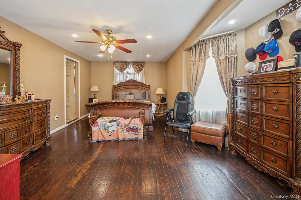 7 The Court New Rochelle, NY 10801