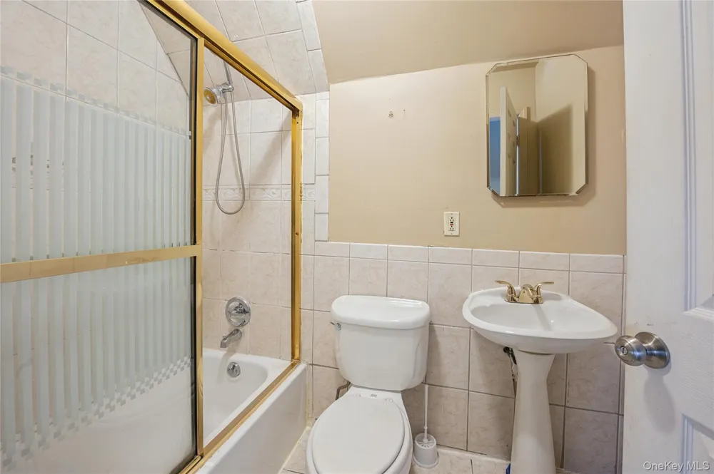 7 The Court New Rochelle, NY 10801