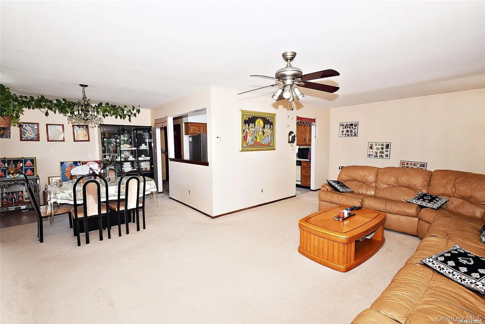 305 S 10th Street New Hyde Park, NY 11040