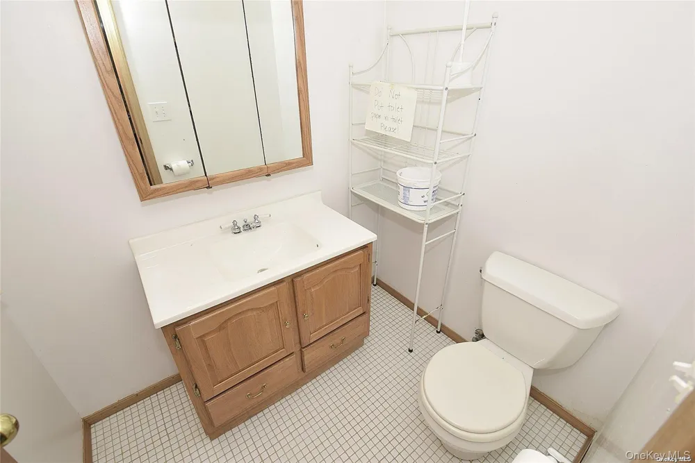 305 S 10th Street New Hyde Park, NY 11040