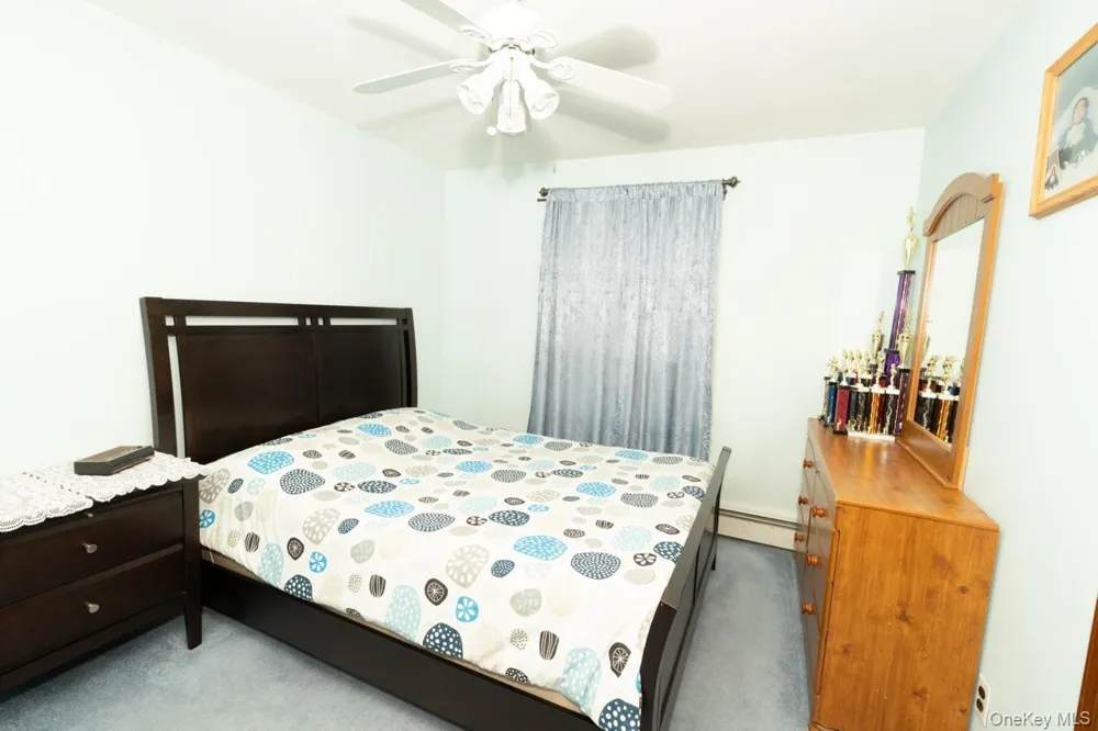 305 S 10th Street New Hyde Park, NY 11040