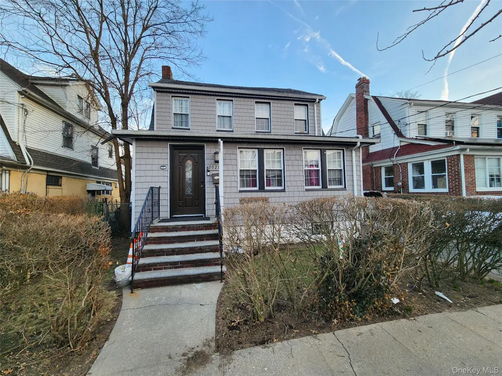 202-12 100th Avenue Hollis, NY 11423