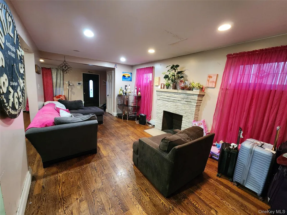 202-12 100th Avenue Hollis, NY 11423