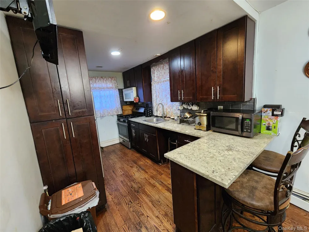 202-12 100th Avenue Hollis, NY 11423