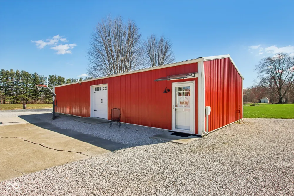 7135 County Road 300 W Lizton, IN 46149