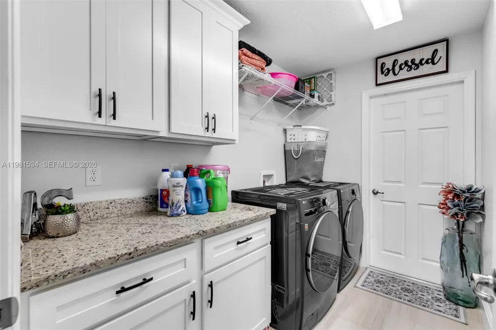 13822 SW 61 Pl Rd ocala, FL 34481