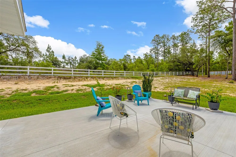 13822 SW 61 Pl Rd ocala, FL 34481