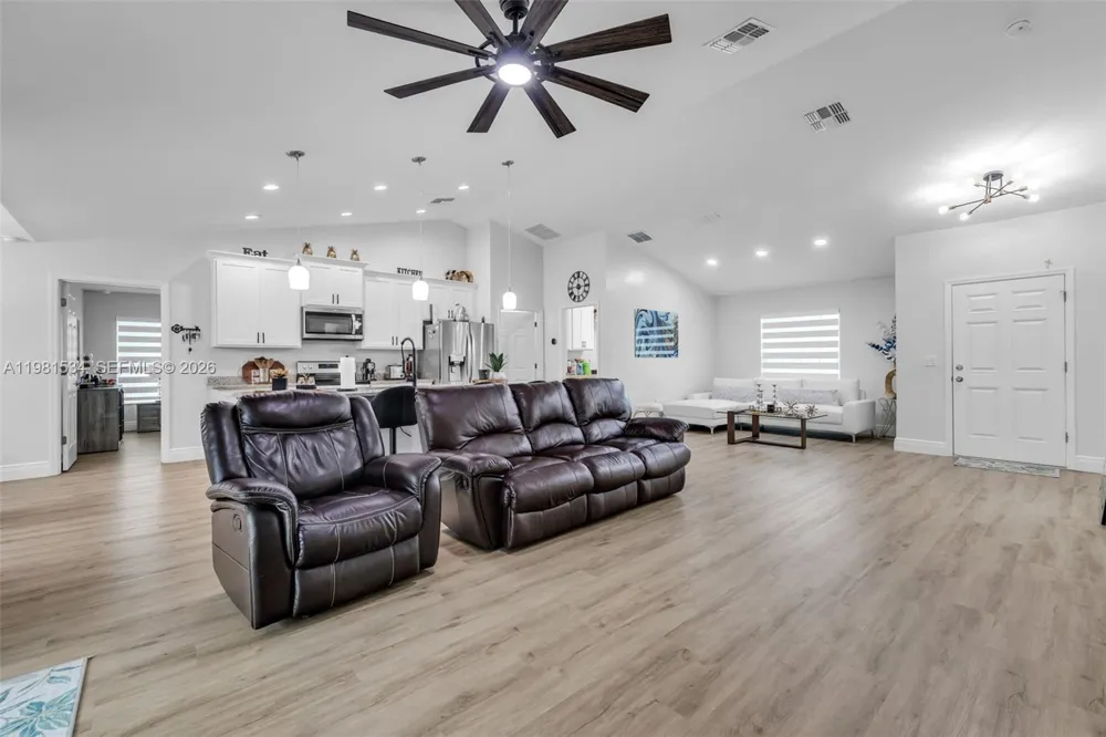 13822 SW 61 Pl Rd ocala, FL 34481