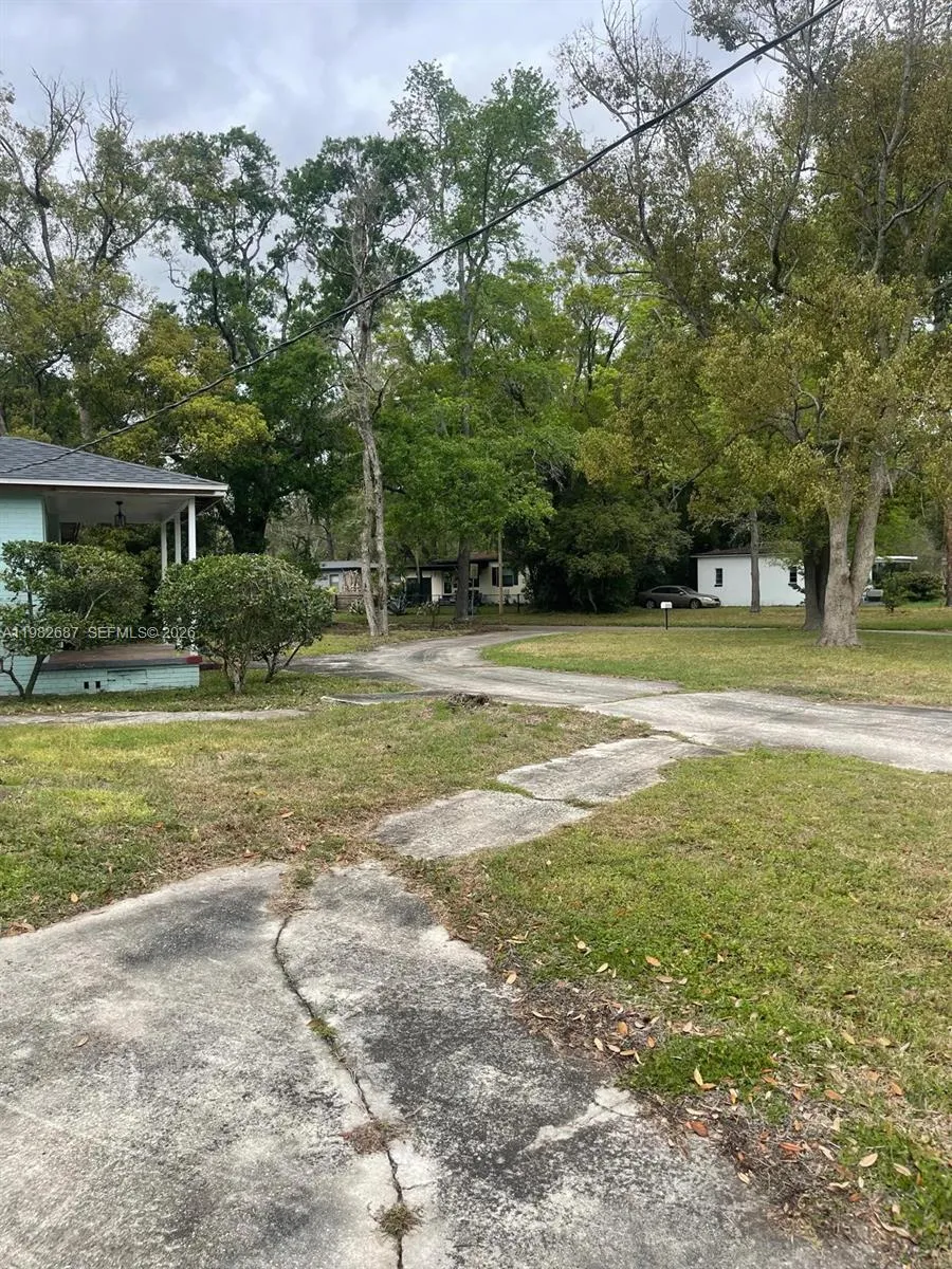 5204 REDRAC STREET Jacksonville, FL 32205