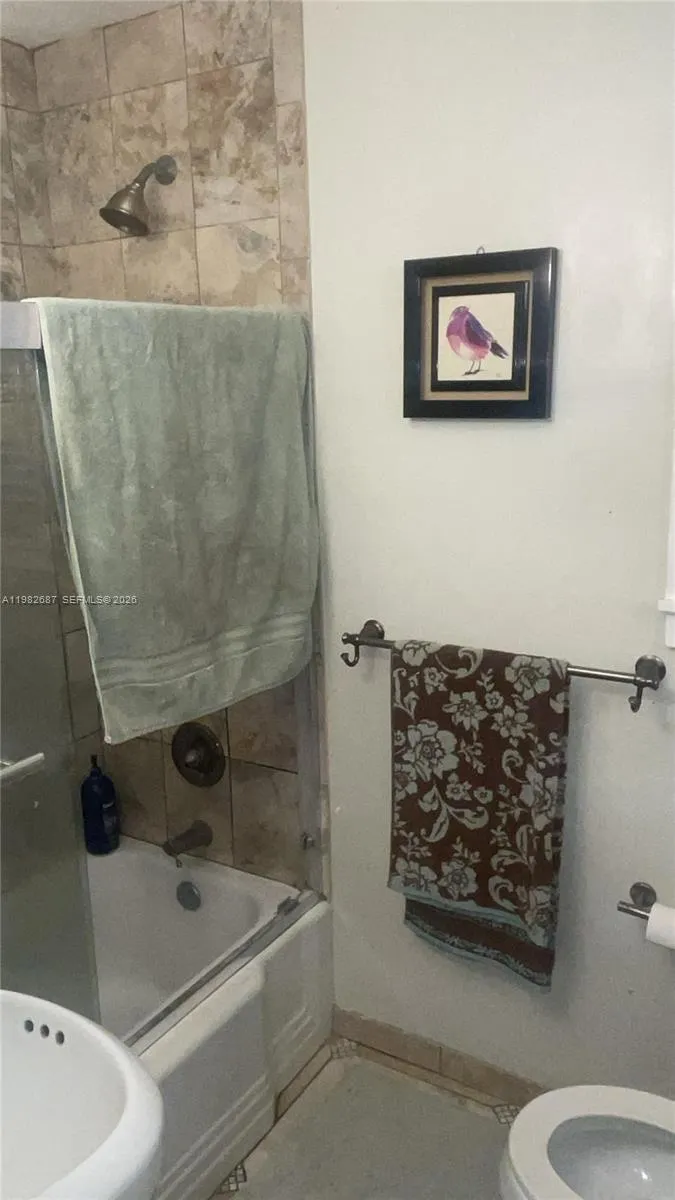 5204 REDRAC STREET Jacksonville, FL 32205