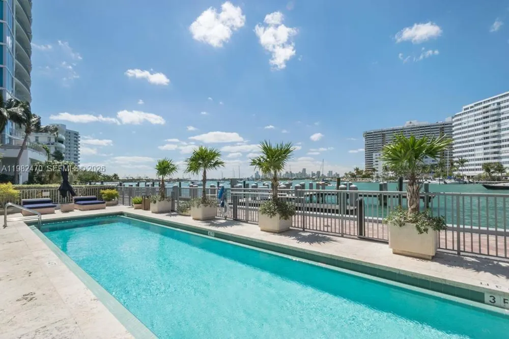 1445 16th St #1101 Miami Beach, FL 33139