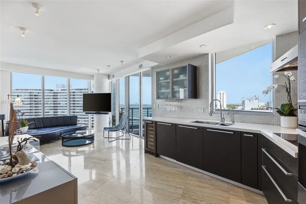 1445 16th St #1101 Miami Beach, FL 33139