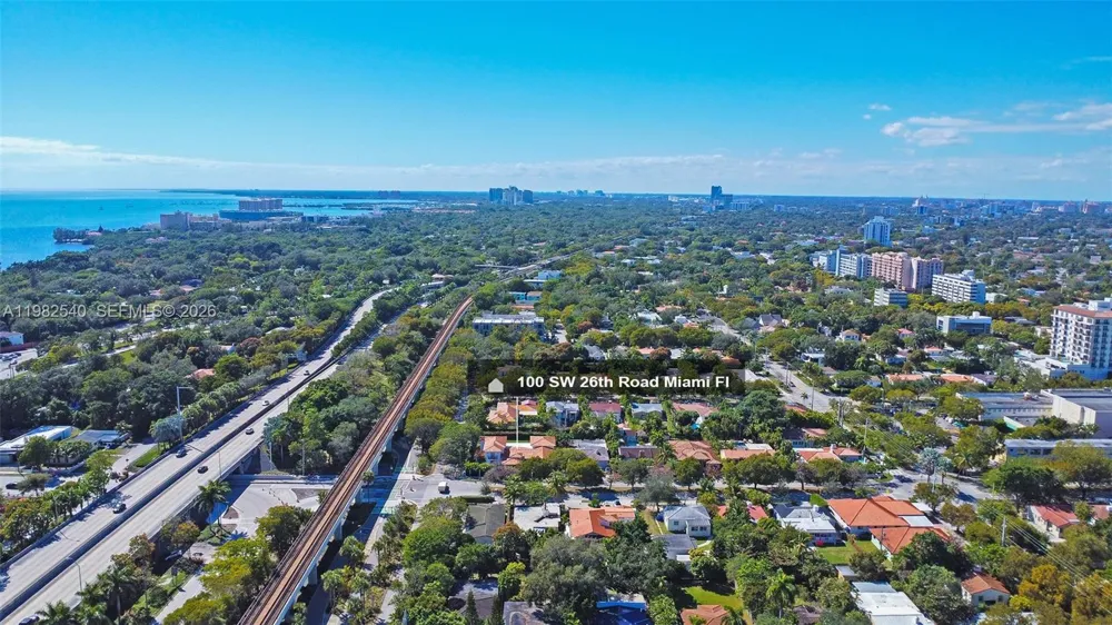 100 SW 26th Rd Miami, FL 33129