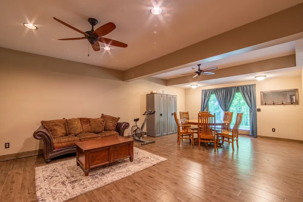 102 Highwater Rd Waverly, TN 37185
