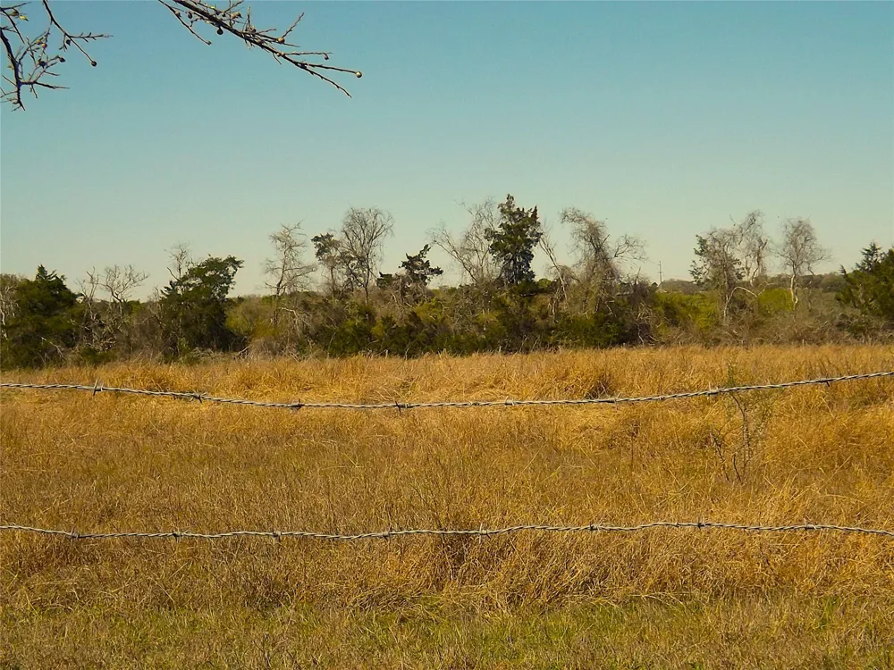Cr 209 Weimar, TX 78962