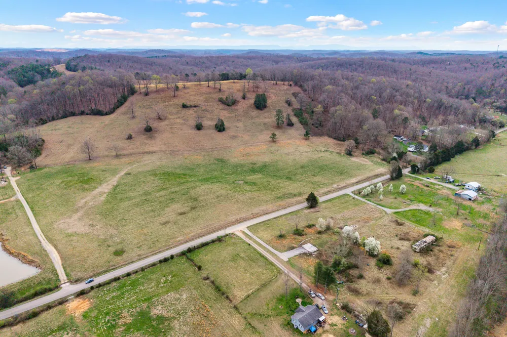 8 Nopone Valley Road Decatur, TN 37322