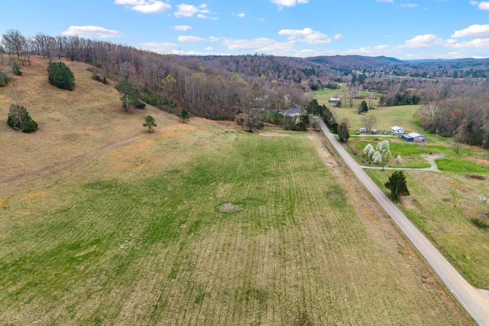 8 Nopone Valley Road Decatur, TN 37322