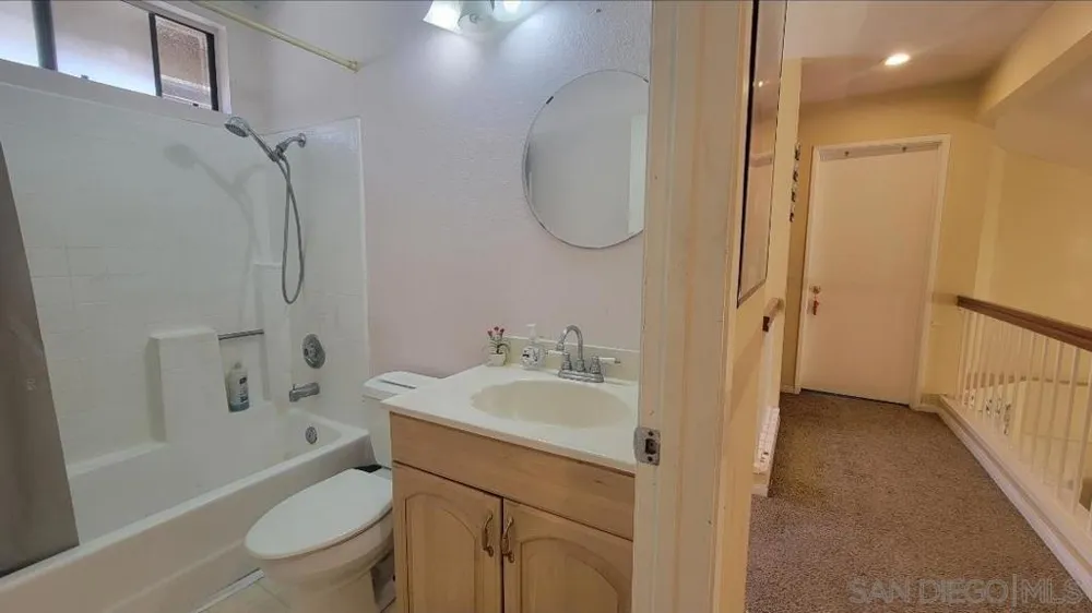 2317 Sherwood Dr Lemon Grove, CA 91945