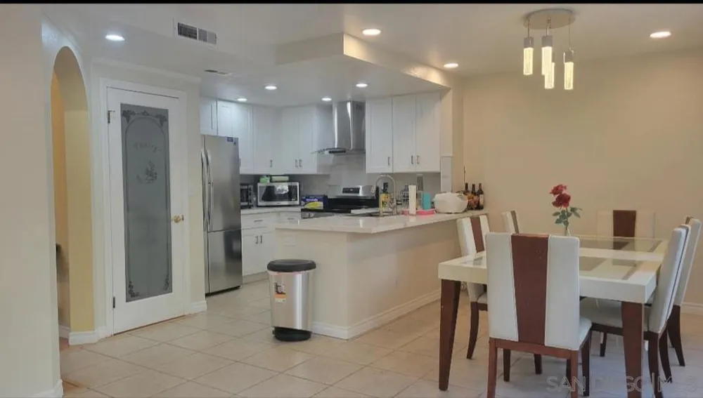 2317 Sherwood Dr Lemon Grove, CA 91945