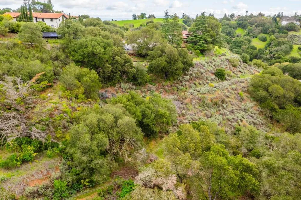 27388 Sherlock Court Los Altos, CA 94022