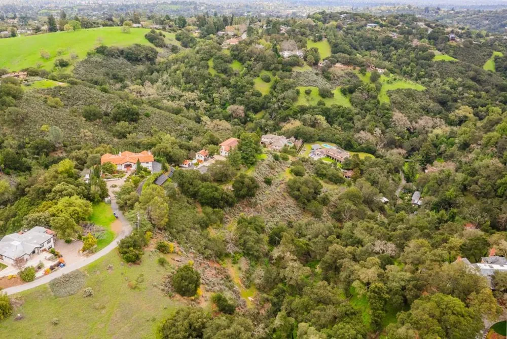 27388 Sherlock Court Los Altos, CA 94022