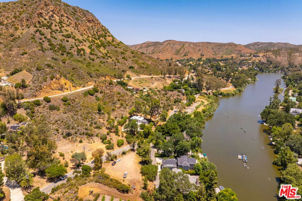 29371 Lake Vista Drive Agoura Hills, CA 91301
