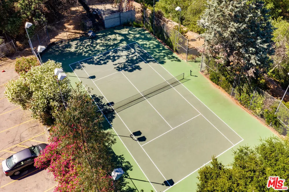 29371 Lake Vista Drive Agoura Hills, CA 91301