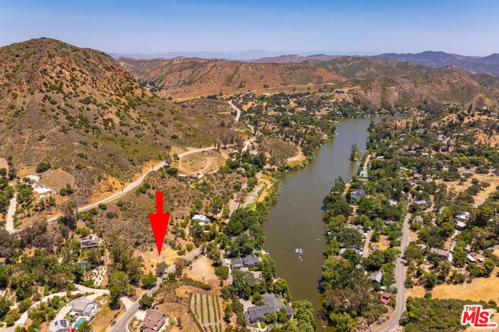 29371 Lake Vista Drive Agoura Hills, CA 91301