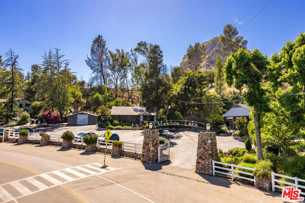 29371 Lake Vista Drive Agoura Hills, CA 91301