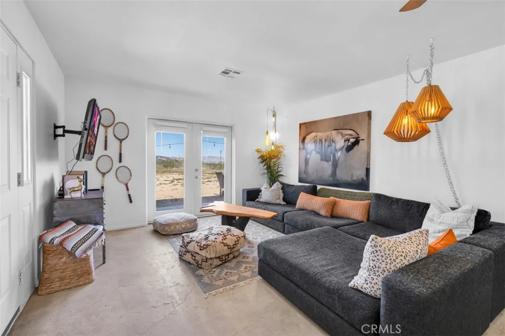 1335 Fortuna Ave Landers, CA 92285