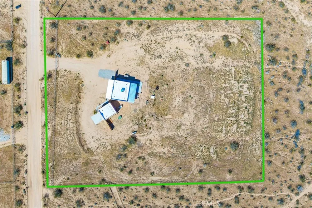 1335 Fortuna Ave Landers, CA 92285