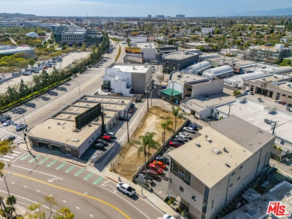 11833 Major Street Culver City, CA 90230