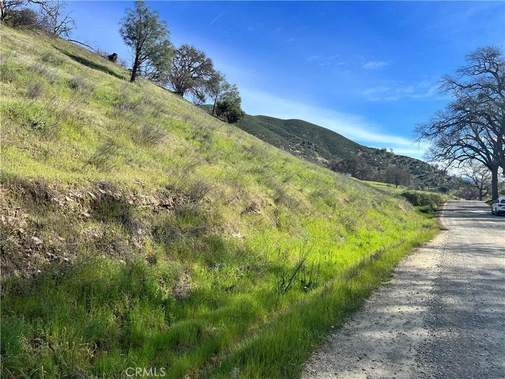 2286 New Long Valley Road Clearlake Oaks, CA 95423