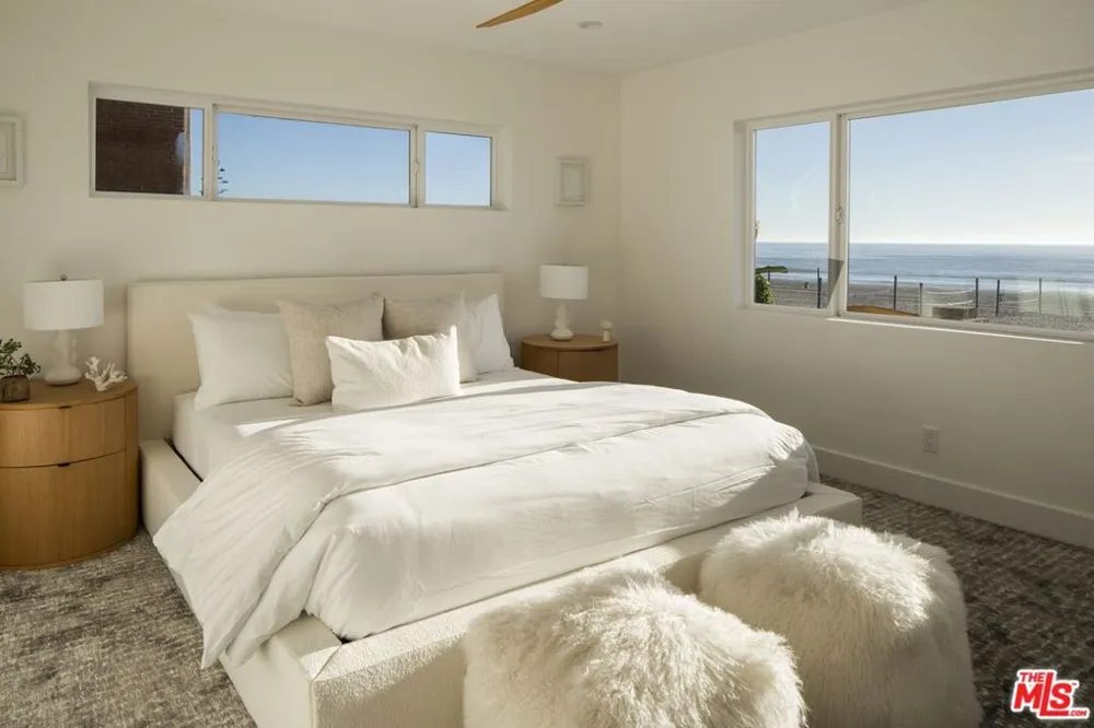 1000 The Strand Manhattan Beach, CA 90266