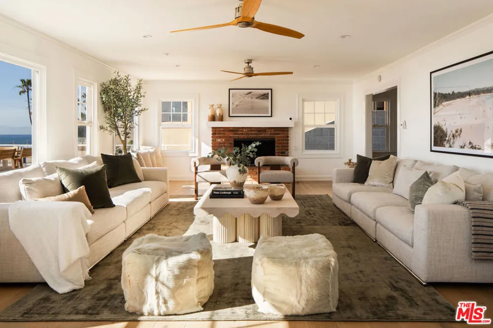 1000 The Strand Manhattan Beach, CA 90266