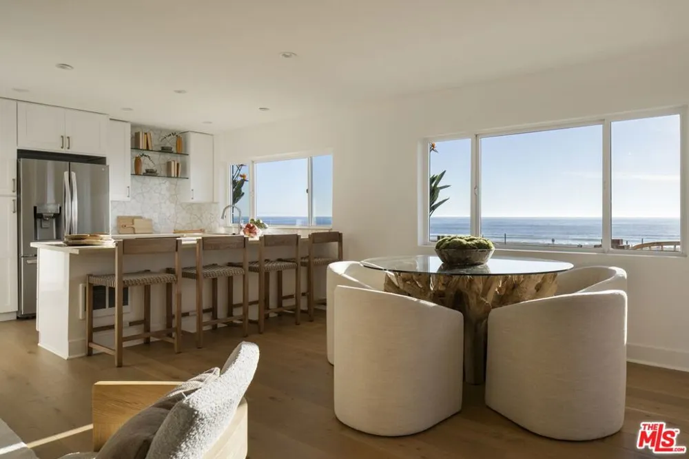 1000 The Strand Manhattan Beach, CA 90266