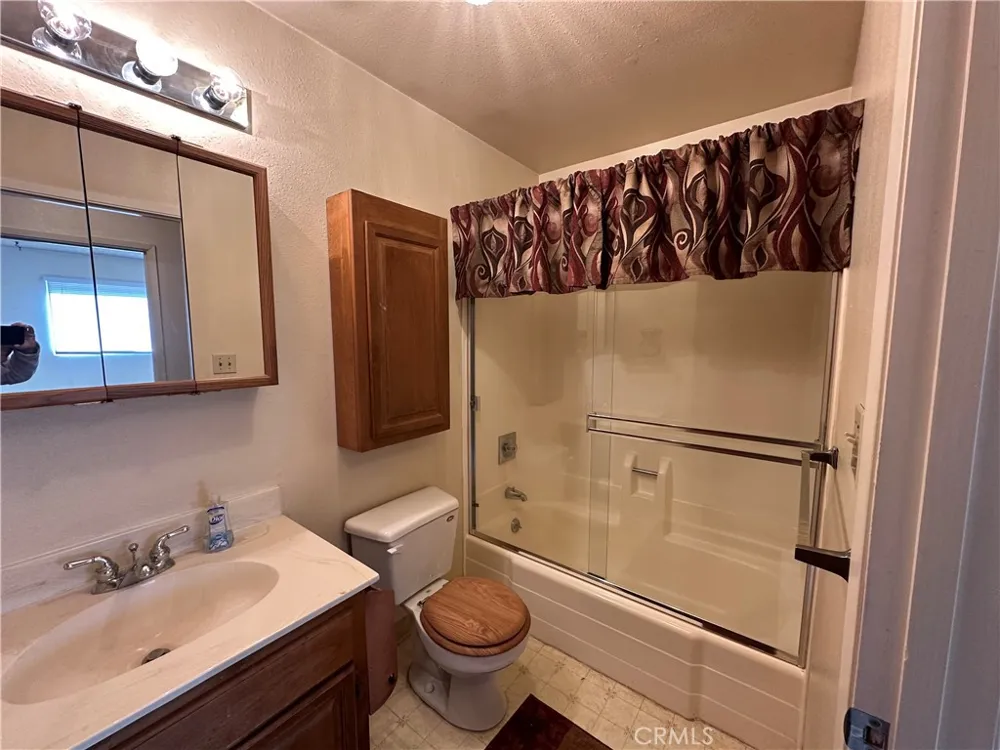 567 Pebble Clearlake Oaks, CA 95423