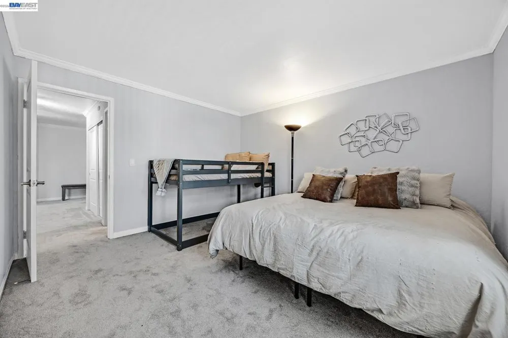 1087 Murrieta Blvd #242 Livermore, CA 94550