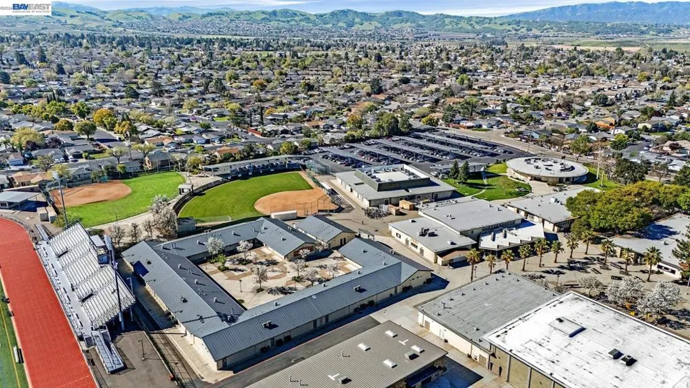 1087 Murrieta Blvd #242 Livermore, CA 94550