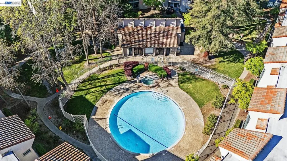 1087 Murrieta Blvd #242 Livermore, CA 94550