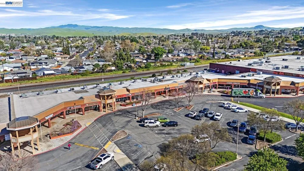 1087 Murrieta Blvd #242 Livermore, CA 94550