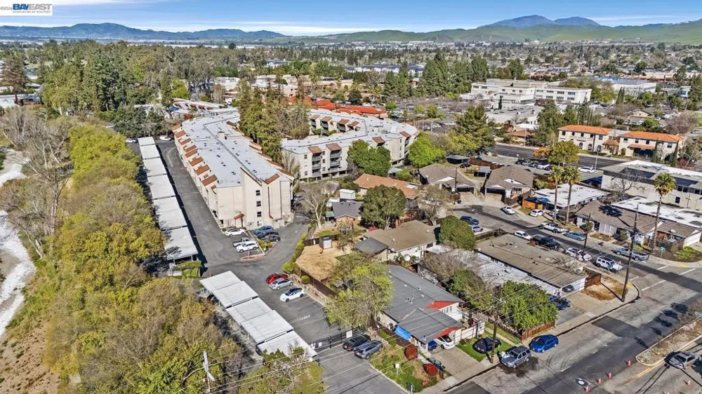 1087 Murrieta Blvd #242 Livermore, CA 94550