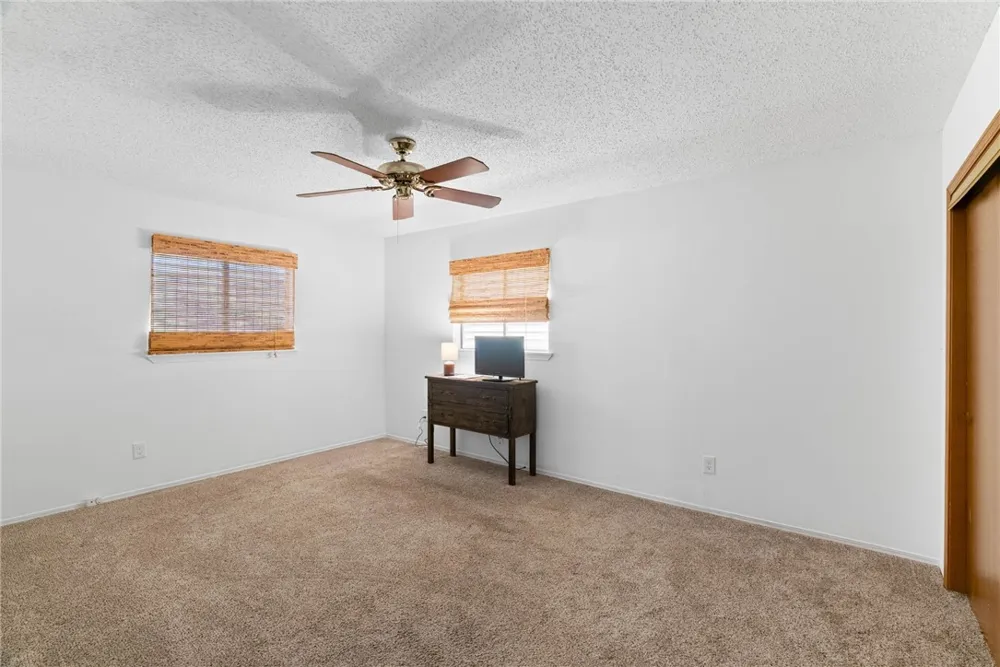 118 Las Palmas Drive Corpus Christi, TX 78418