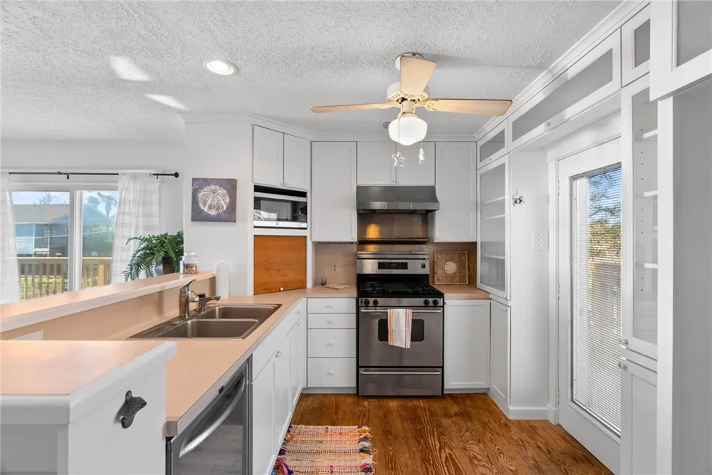 118 Las Palmas Drive Corpus Christi, TX 78418