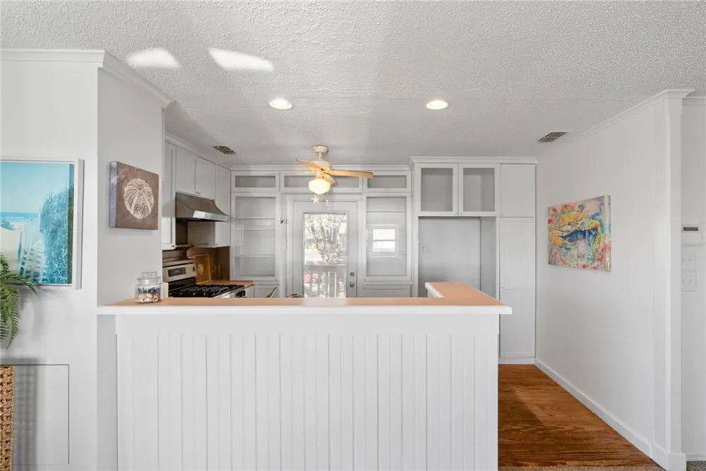 118 Las Palmas Drive Corpus Christi, TX 78418