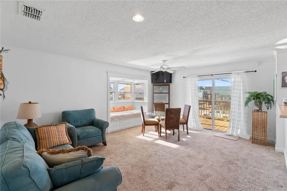 118 Las Palmas Drive Corpus Christi, TX 78418