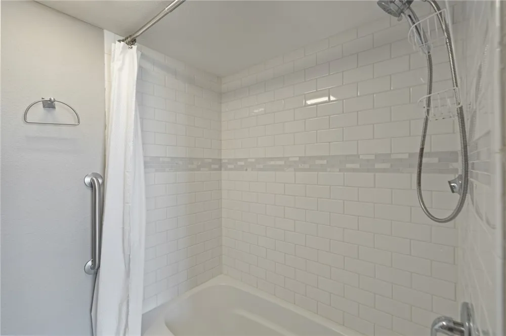 4242 Gulfbreeze Boulevard #201 Corpus Christi, TX 78402