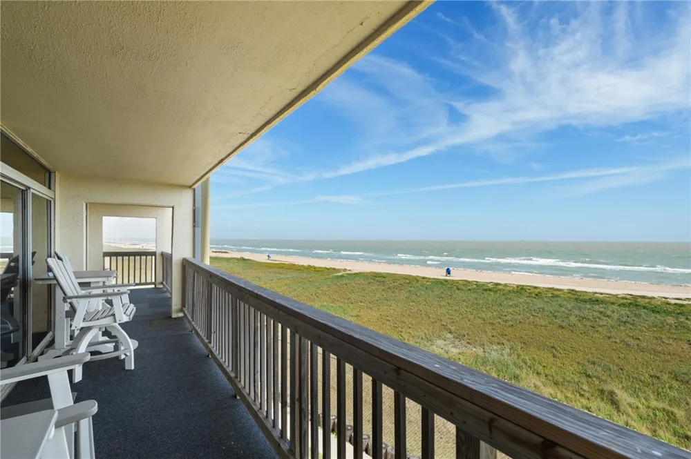 4242 Gulfbreeze Boulevard #201 Corpus Christi, TX 78402