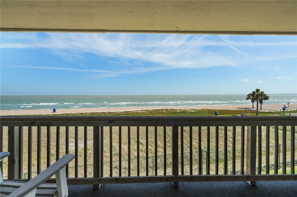 4242 Gulfbreeze Boulevard #201 Corpus Christi, TX 78402