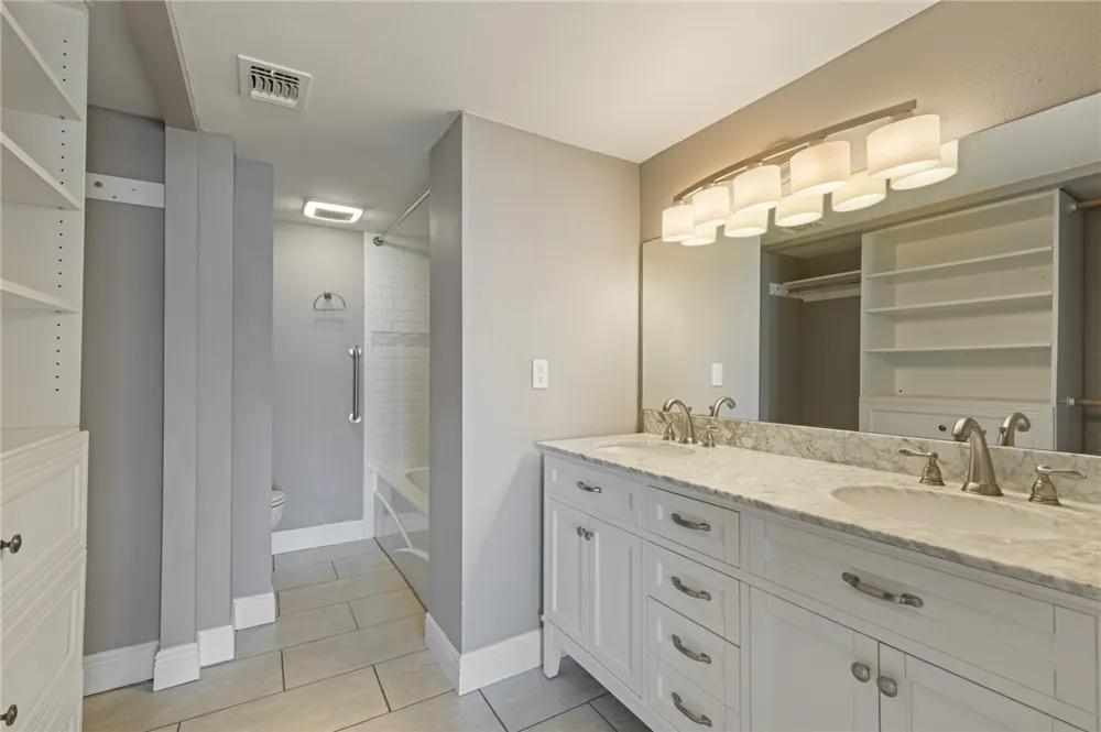 4242 Gulfbreeze Boulevard #201 Corpus Christi, TX 78402